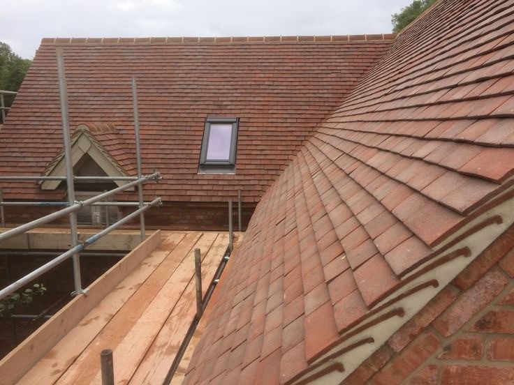 oof replacement using high-quality materials on a home in Surrey